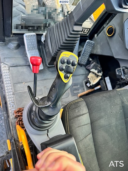 JCB HD110WT Hjulgraver m/ Rototilt - 4 skuffer - Klype - Pallegafler - Avretningsbjelke og 2023 Tipphenger! 14 of 30