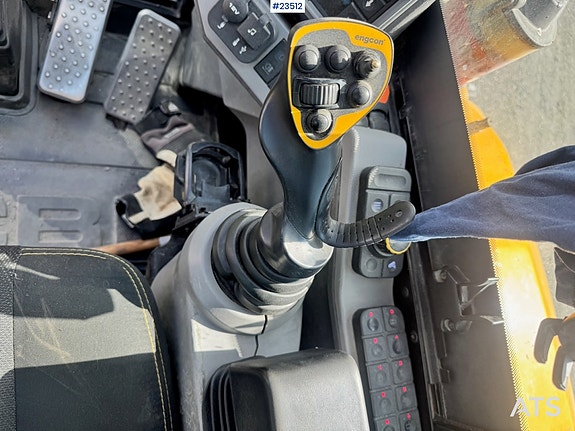 JCB HD110WT Hjulgraver m/ Rototilt - 4 skuffer - Klype - Pallegafler - Avretningsbjelke og 2023 Tipphenger! 21 of 30