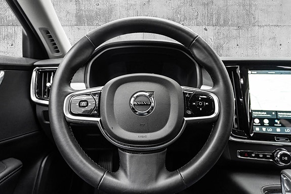 Volvo V90 16 of 30