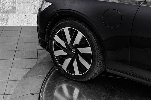 Volvo V90 9 of 30