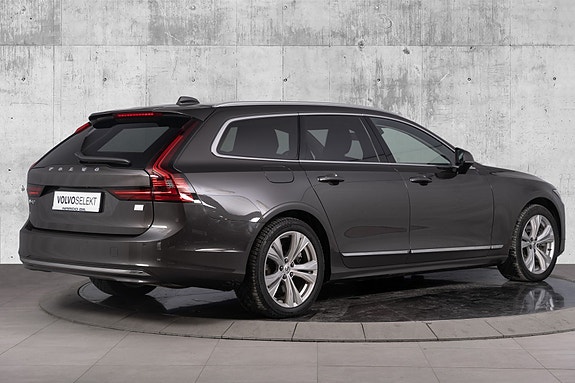 Volvo V90 10 of 30