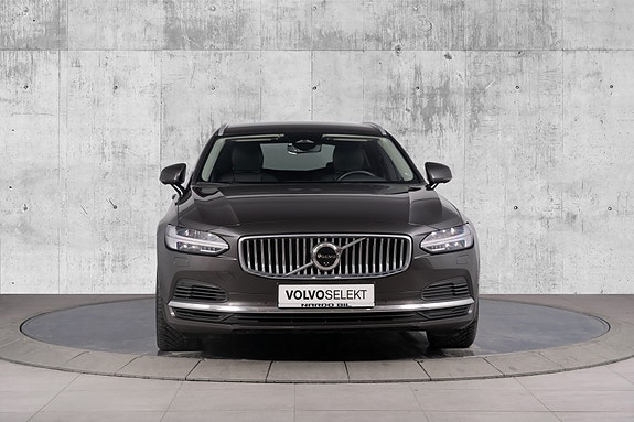 Volvo V90 4 of 30