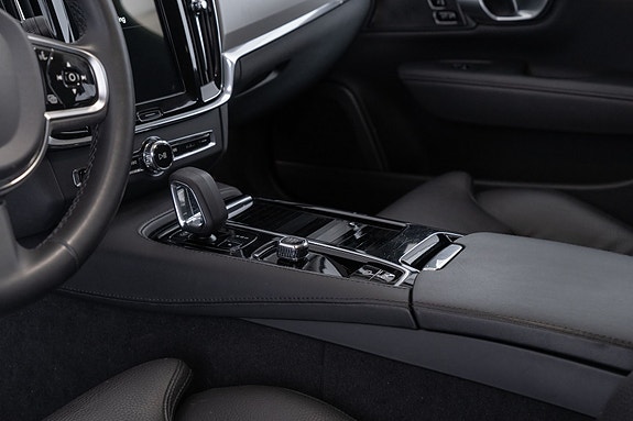 Volvo V90 14 of 30
