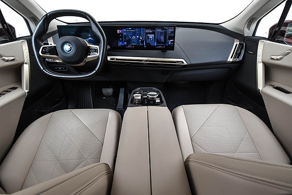 BMW iX 5 of 5