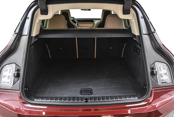 BMW iX 4 of 5