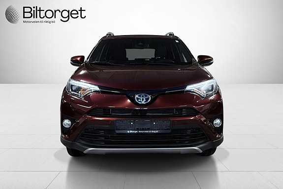 Toyota RAV4 2 of 5