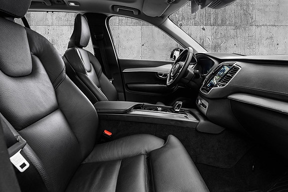 Volvo XC90 25 of 30