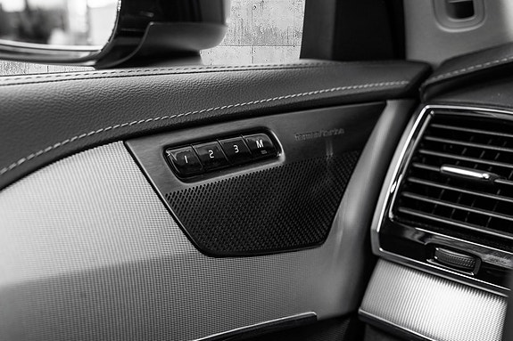 Volvo XC90 22 of 30