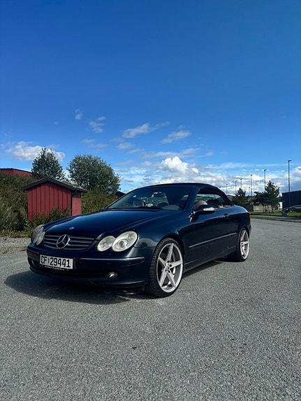 Mercedes-Benz CLK200 7 of 8
