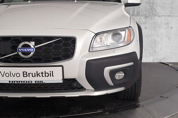Volvo XC70 3 of 5