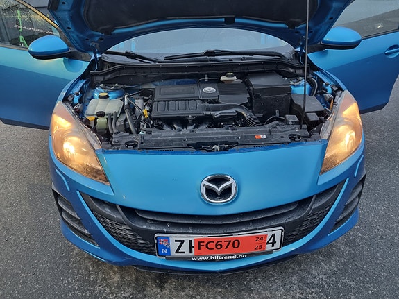 Mazda 3 8 of 13