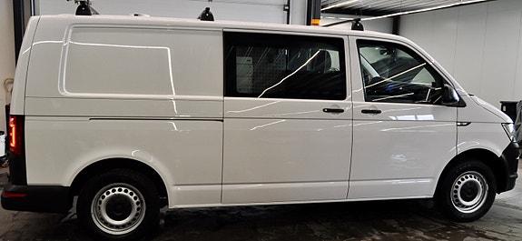 Volkswagen Transporter 3 of 5