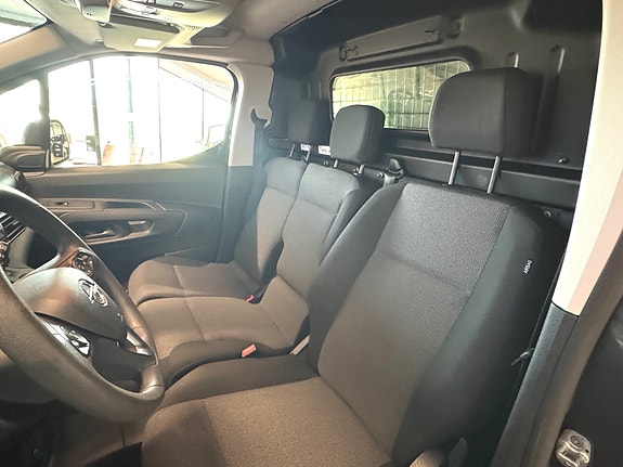 Opel Combo-e 11 of 14