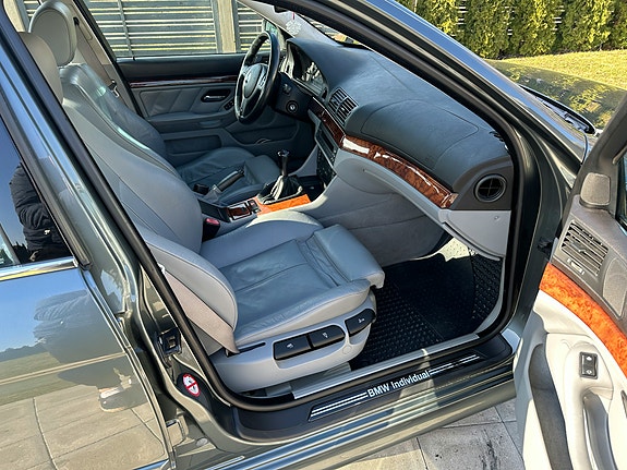 BMW 535i 11 of 18