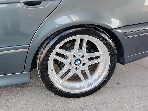 BMW 535i 16 of 18
