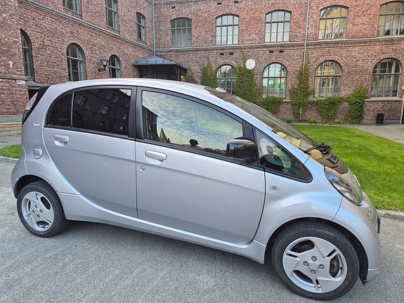 Citroen C-Zero 2 of 5