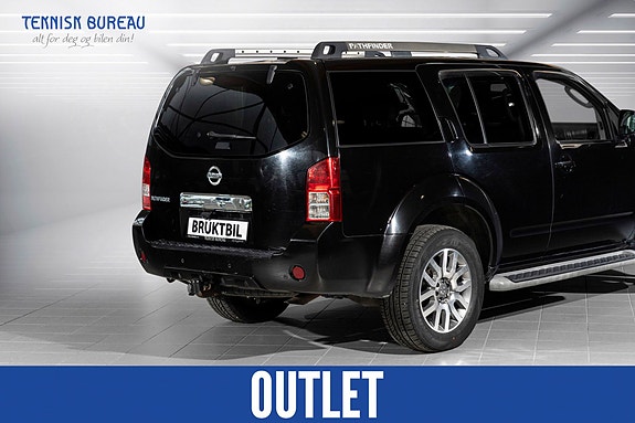 Nissan Pathfinder 10 of 27