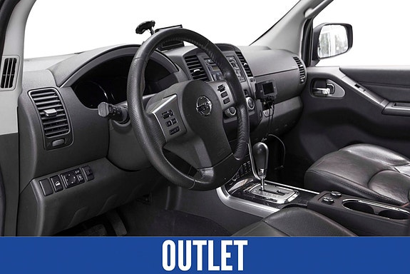 Nissan Pathfinder 12 of 27