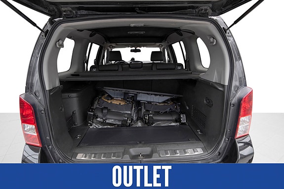 Nissan Pathfinder 25 of 27