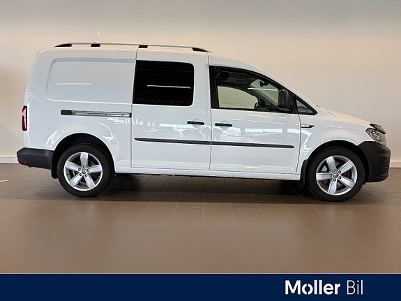 Volkswagen Caddy Maxi 2 of 5