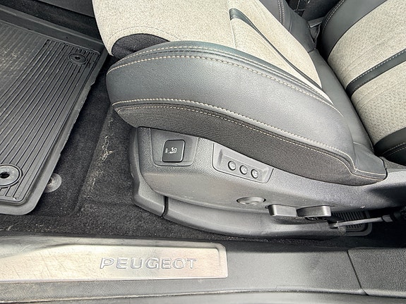 Peugeot 3008 16 of 30