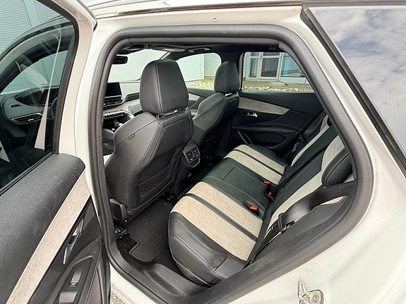 Peugeot 3008 13 of 30