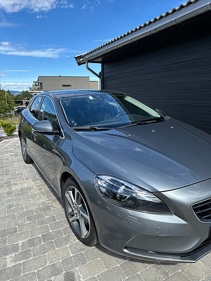 Volvo V40 11 of 11