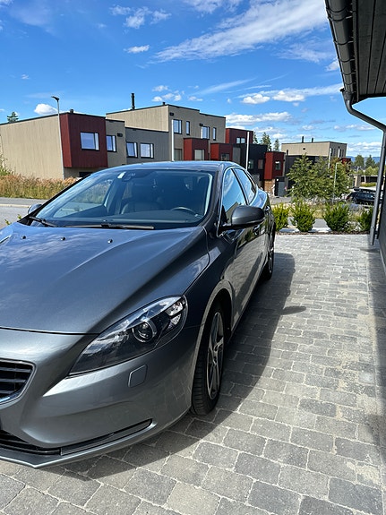 Volvo V40 10 of 11
