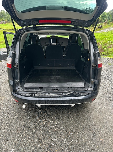 Ford S-MAX 5 of 5