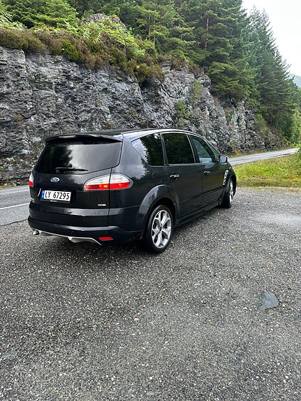 Ford S-MAX 2 of 5