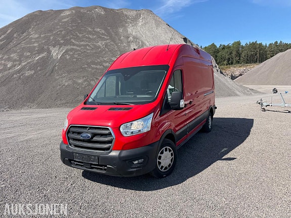 Ford Transit 2 of 5