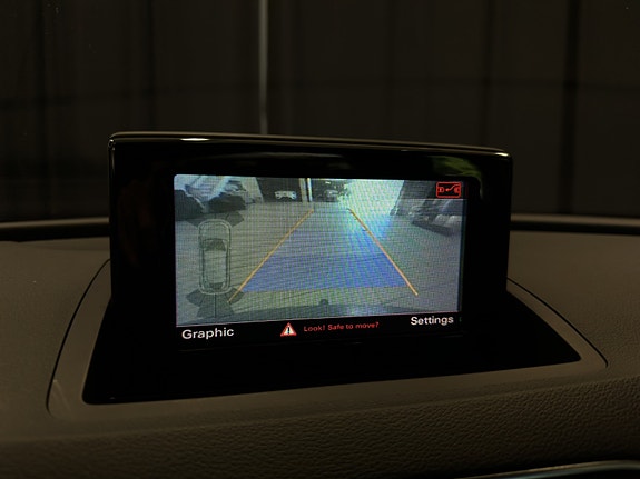Audi Q3 21 of 30