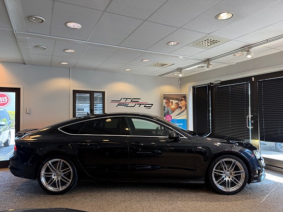 Audi A7 5 of 5