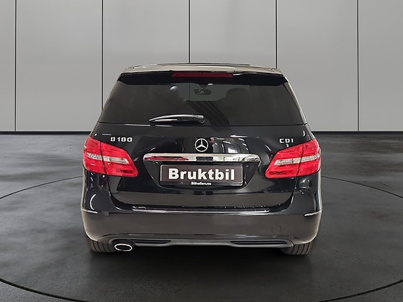 Mercedes-Benz B180 4 of 27