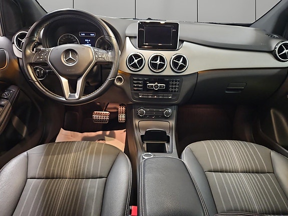 Mercedes-Benz B180 15 of 27