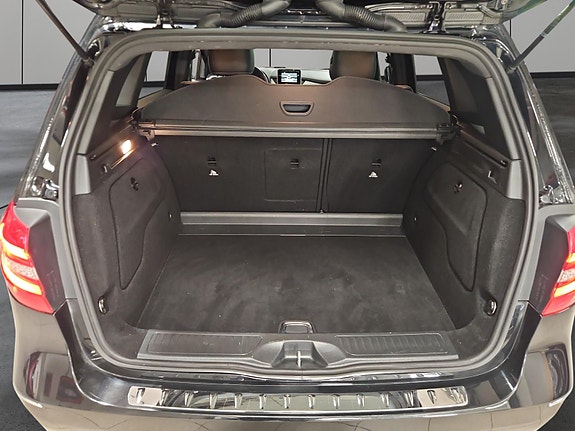 Mercedes-Benz B180 25 of 27