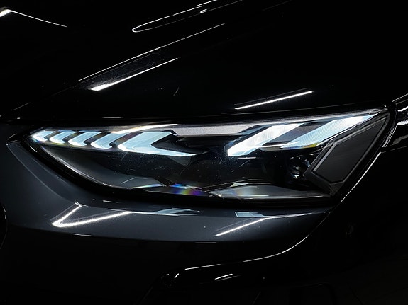Audi e-tron GT 12 of 30