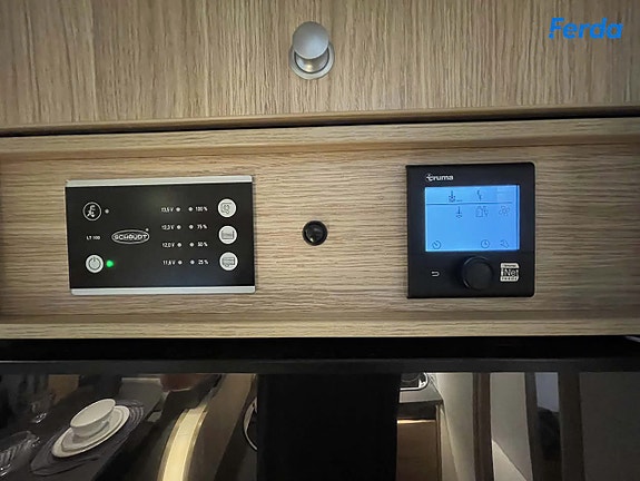Sunlight T69L Adventure Automat | Heveseng | Queen Bed | Solcelle | Oslo & Torp 13 of 17