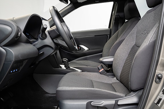 Toyota Yaris Cross 15 of 30