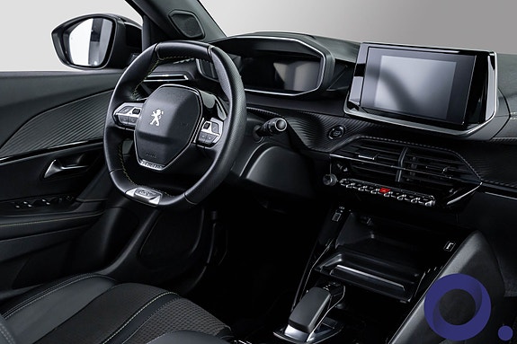 Peugeot e-2008 10 of 26