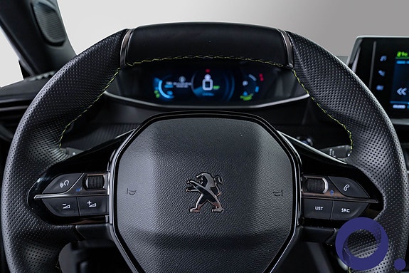 Peugeot e-2008 11 of 26