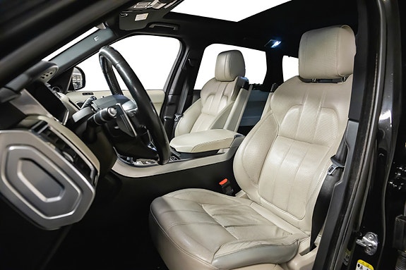 Land Rover Range Rover Sport 3 of 5