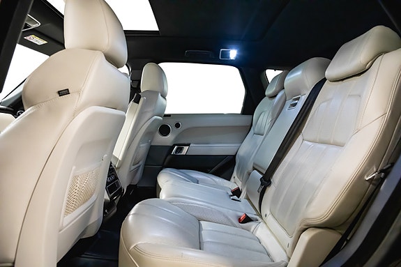 Land Rover Range Rover Sport 5 of 5