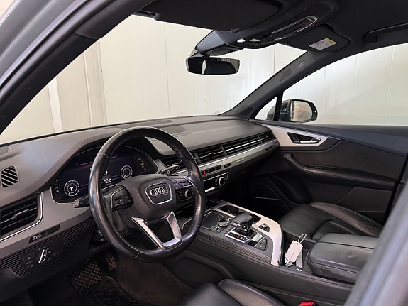 Audi Q7 18 of 30
