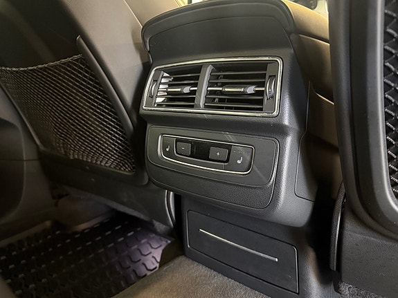 Audi Q7 8 of 30