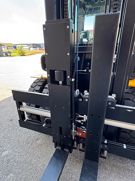 Hyundai 4,5T Li-ion 13 of 18