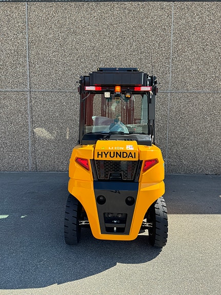 Hyundai 4,5T Li-ion 10 of 18