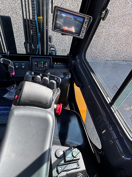 Hyundai 4,5T Li-ion 14 of 18
