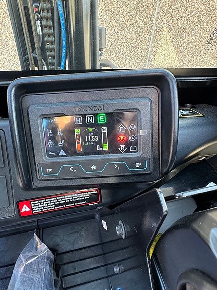 Hyundai 4,5T Li-ion 15 of 18