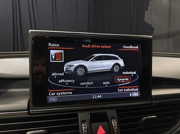 Audi A6 allroad 24 of 30